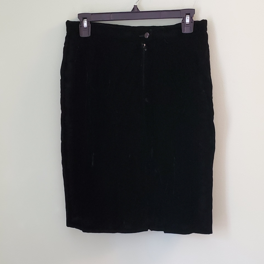VINTAGE CHRISTIAN DIOR 80s Designer Black Velvet Knee-Length Skirt Est. Medium - Picture 5 of 7